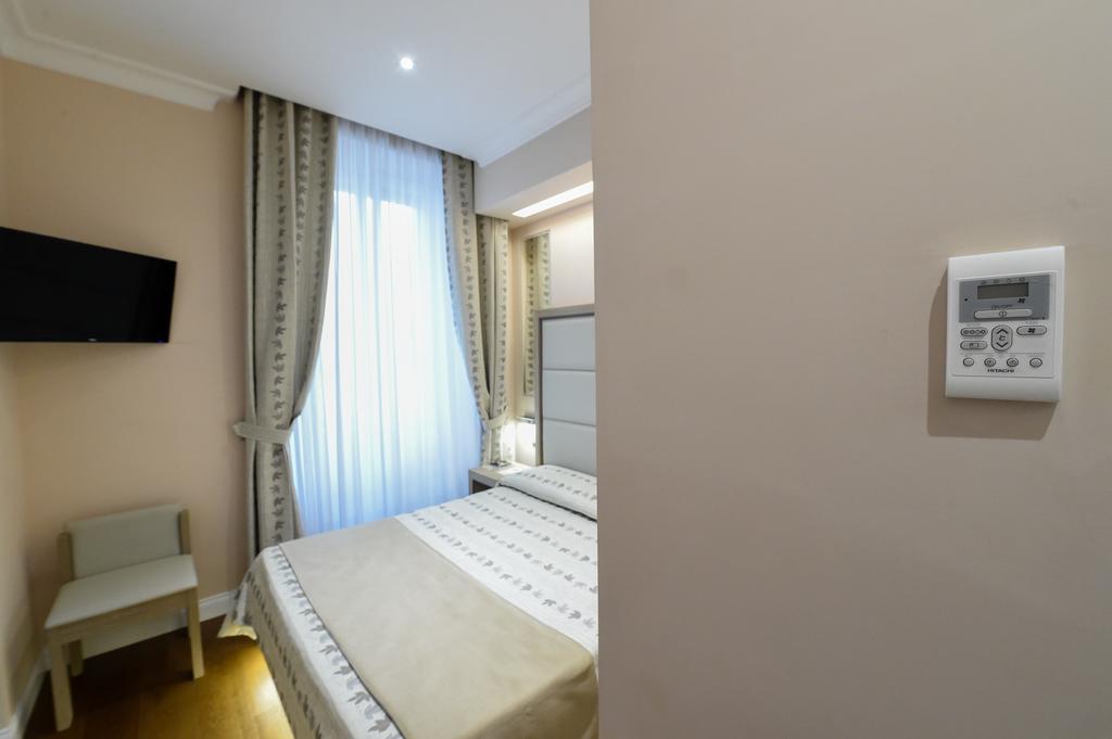 Отель Domus Clara Рим Экстерьер фото